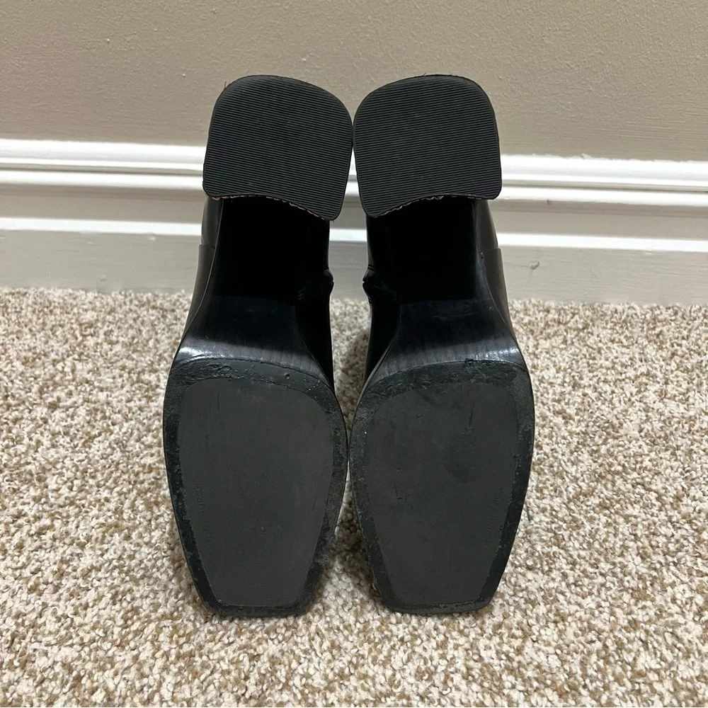 Tory Burch Ruby Block Heel Leather Booties Chain Link Size 8.5